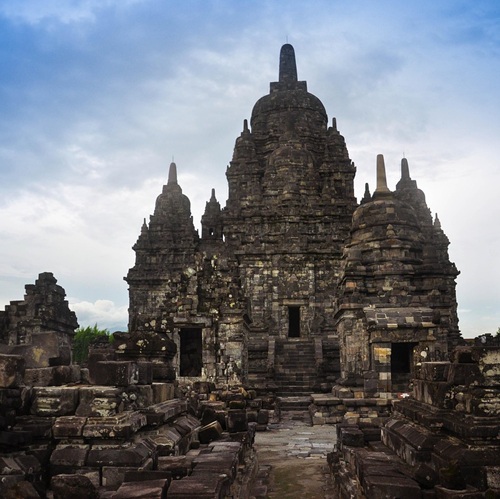 https://stratus.campaign-image.com/images/1199805000035292004_zc_v1_1755602827521_jogjakarta.jpg