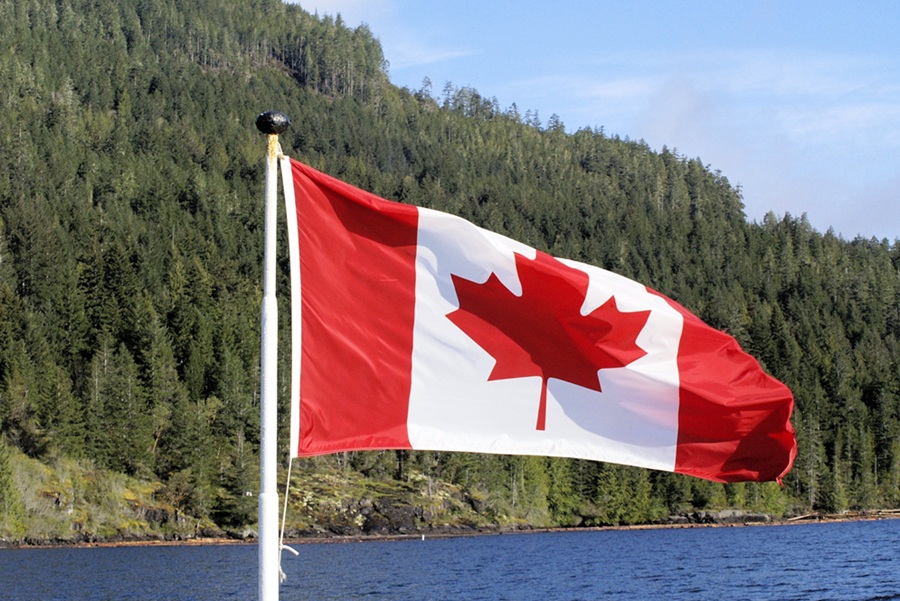https://stratus.campaign-image.com/images/1199805000060687003_zc_v1_1784123966611_canada_flag.jpg