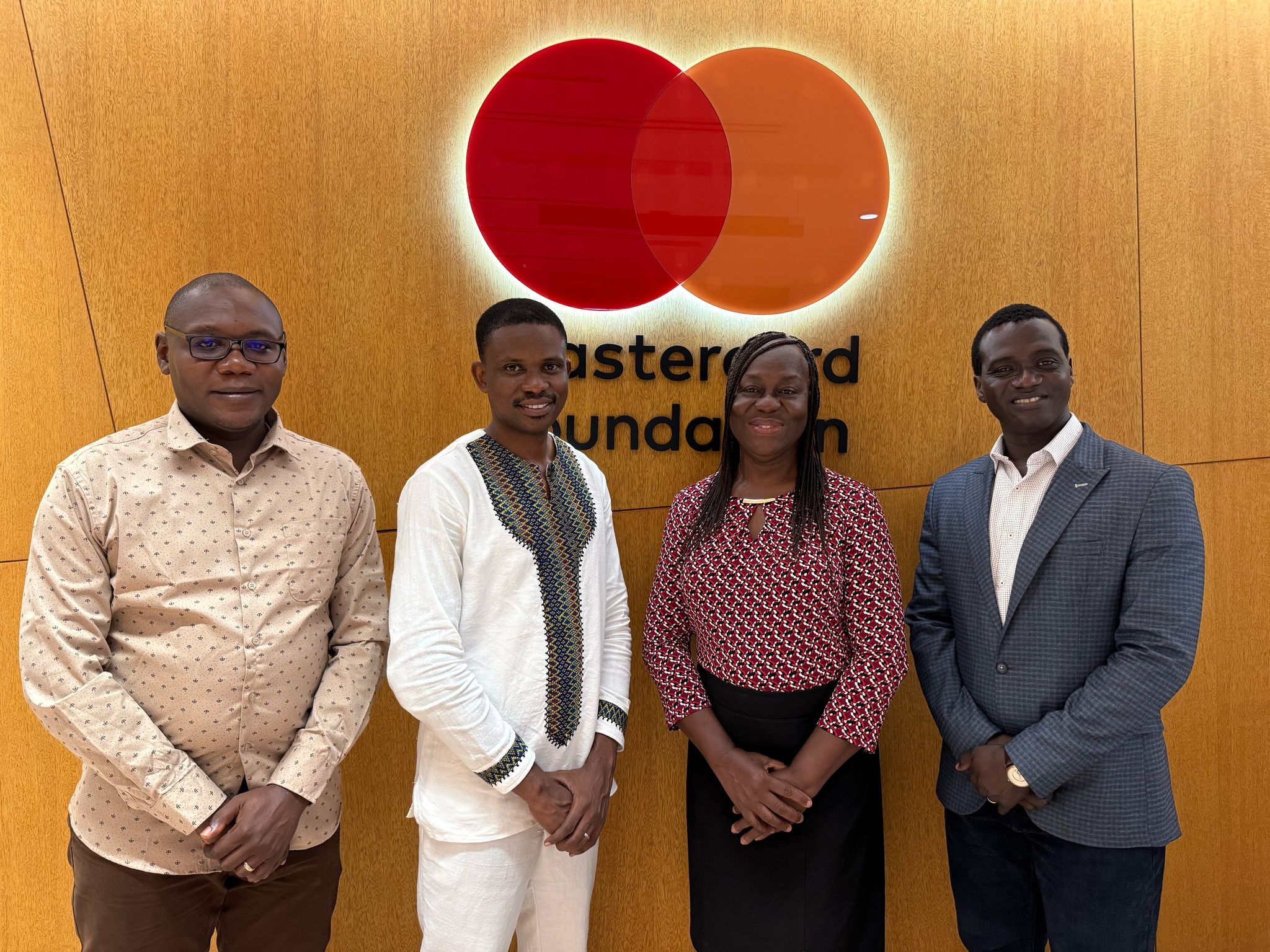 https://stratus.campaign-image.com/images/1360825000000859004_zc_v1_1744622081122_mastercard.jpg