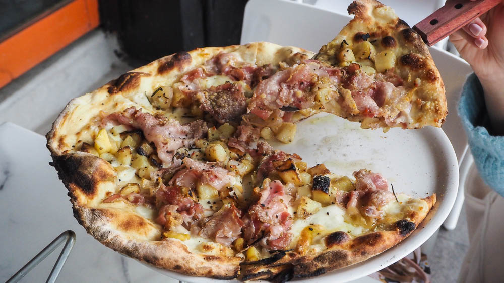 170 Grammiâ€™s Carbonara & Amatriciana Pizzas: Roman Pizzas in Sydney