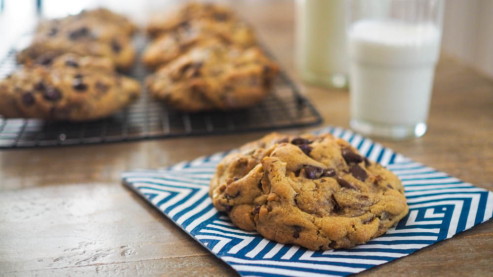 NY Levain Bakery Style Chocolate Chip Cookies: Make at Home!