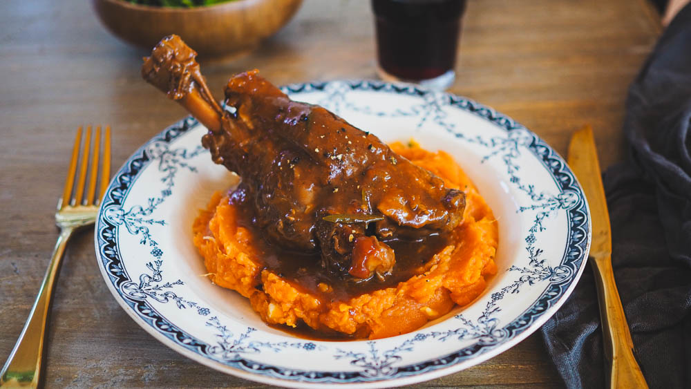 Slow Cooker Red Wine Lamb Shanks: The Ultimate Winter Comfort Food!