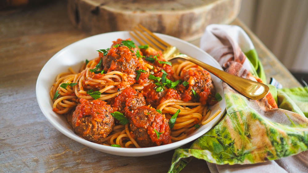 Delicious Vegan Meatballs Made with Simple Ingredients!