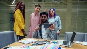 https://stratus.campaign-image.com/images/172840311401512_gen-z-business-1-300x169_zc_v1_12_13898000037403006.png