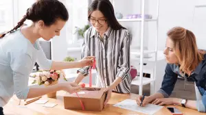 https://stratus.campaign-image.com/images/17386903223428_custom-packaging-300x168_zc_v1_8_13898000039972006.png