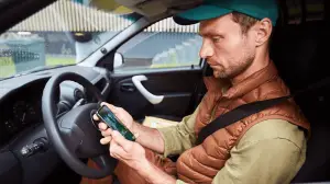 https://stratus.campaign-image.com/images/17393042395388_how-to-become-an-uber-dri_zc_v1_8_13898000040117006.png