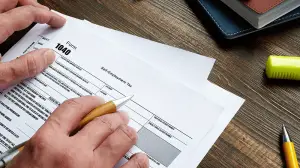https://stratus.campaign-image.com/images/174007401236712_how-to-file-self-employme_zc_v1_12_13898000040290006.png