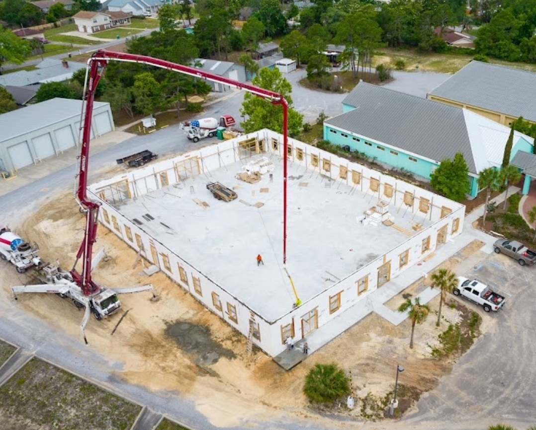 https://stratus.campaign-image.com/images/208320000139342299_zc_v1_1690471622233_concrete_advantage_fox_blocks_icfs_computer_data_center.jpg