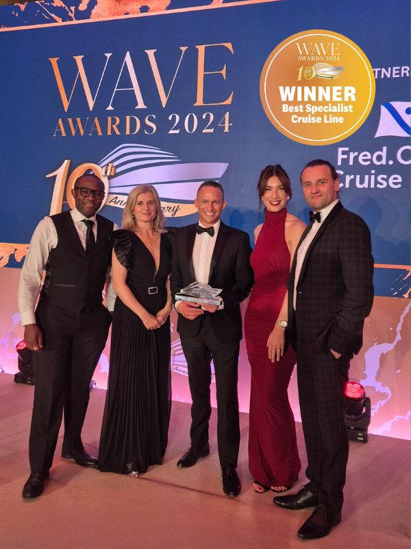 Muno, Evelin, Graham, Shannon & David at The Wave Awards 2024