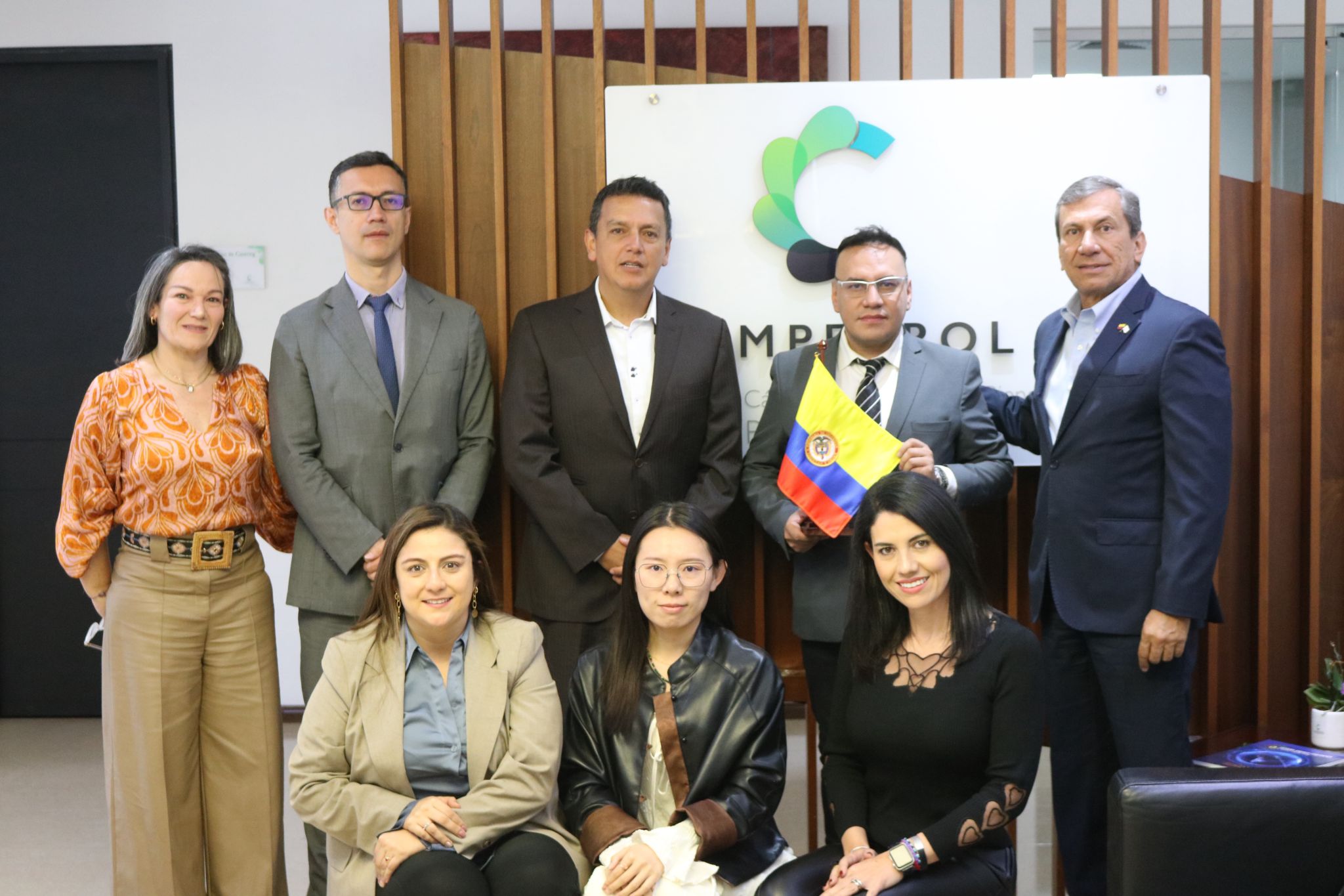 https://stratus.campaign-image.com/images/974991000022967004_zc_v1_1743713894664_jereh_oil.jpg
