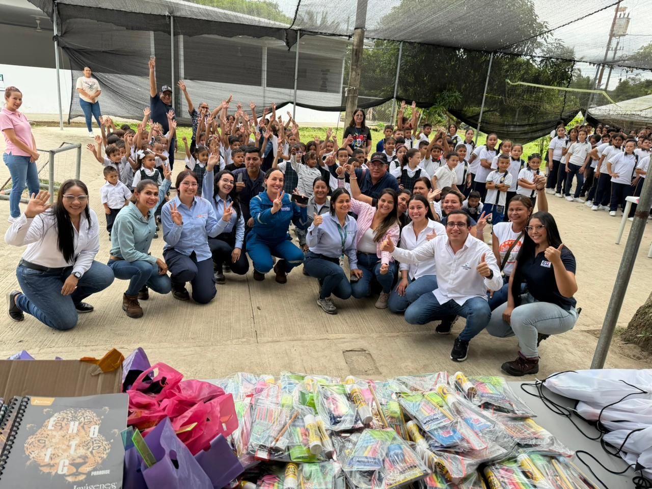 https://stratus.campaign-image.com/images/974991000041057272_zc_v1_1771515379598_voluntariado_kits_escolares_feb_2026.jpg
